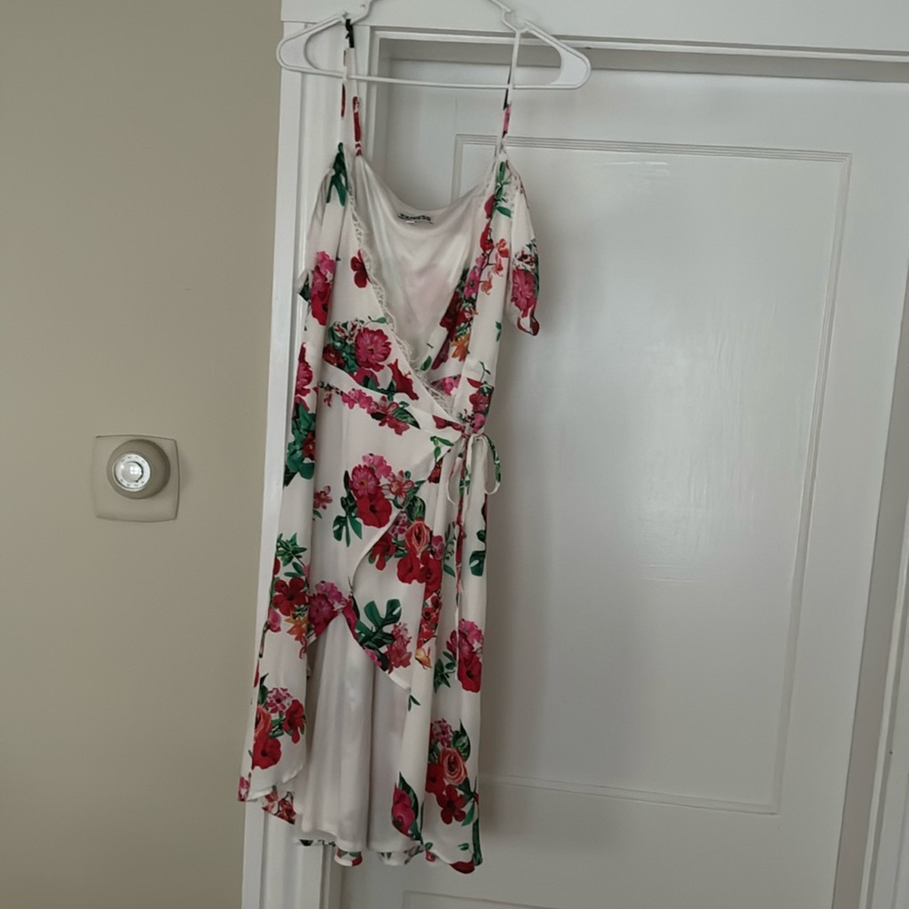 Express women’s white floral dress, women’s size 12